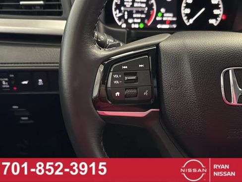 Used 2025 Honda Odyssey EX-L image 12