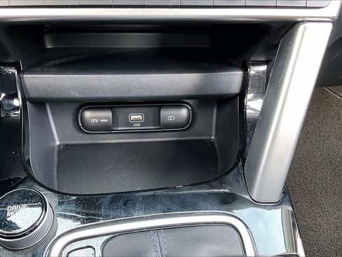 Used 2022 Kia Seltos S image 24