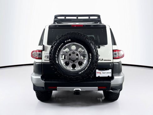 Used 2012 Toyota FJ Cruiser 4WD w/ Upgrade Pkg image 10