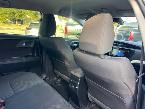 Used 2017 Toyota Corolla iM w/ Carpet Mat Package FWD image 21