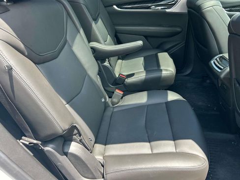 Used 2023 Cadillac XT6 Premium Luxury AWD/4WD image 23