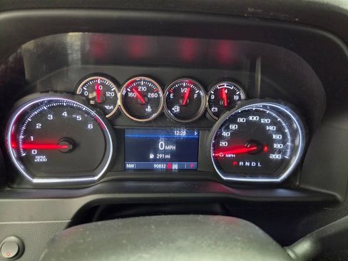 Used 2022 Chevrolet Silverado 1500 LT Trail Boss w/ Bed Protection Package AWD/4WD image 33