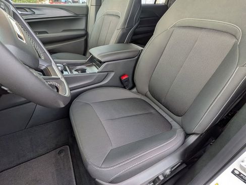 New 2025 Jeep Grand Cherokee L Laredo AWD/4WD image 29
