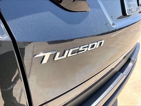 Certified 2024 Hyundai Tucson SEL w/ Convenience Package FWD image 31