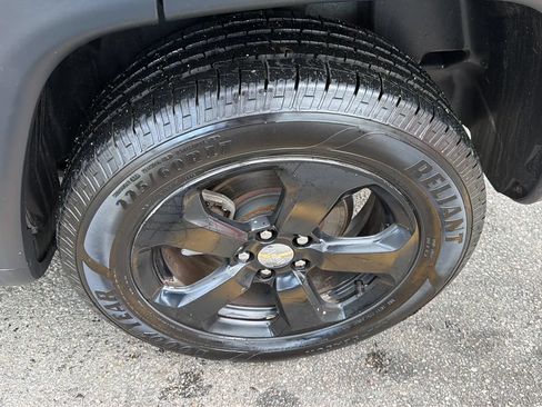 Used 2019 Jeep Compass Latitude AWD/4WD image 9