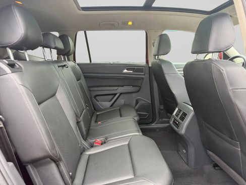 Used 2019 Volkswagen Atlas SEL R-Line AWD/4WD image 31