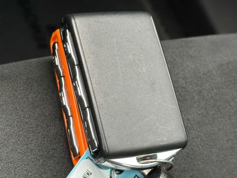 Certified 2023 Volvo C40 P8 Recharge Ultimate image 32