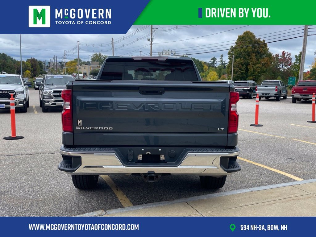 Used 2020 Chevrolet Silverado 1500 LT w/ LT Value Package AWD/4WD image 4