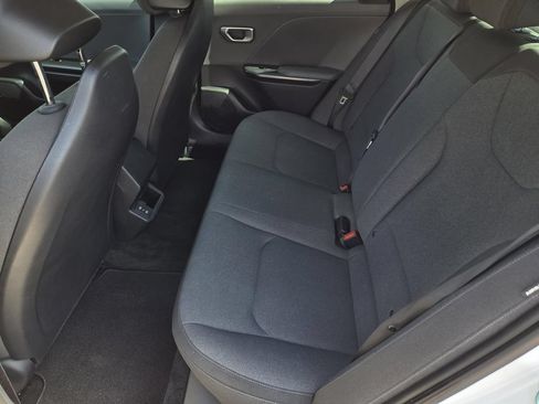 Used 2025 Kia K4 FWD image 31
