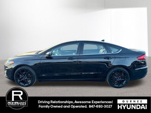 Used 2019 Ford Fusion SE w/ Equipment Group 151A image 5