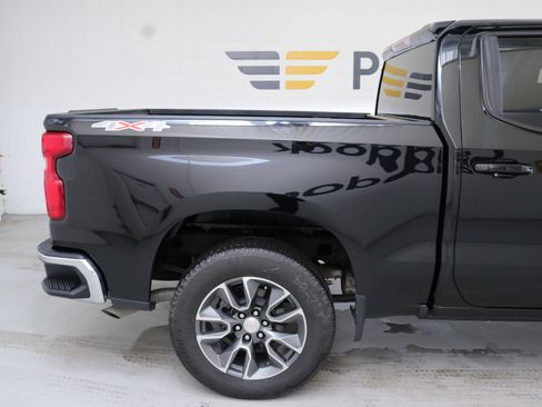 Used 2024 Chevrolet Silverado 1500 LT image 11
