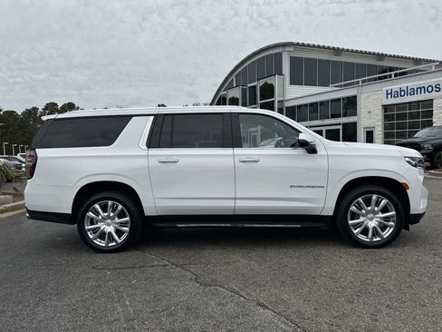 Used 2023 Chevrolet Suburban Premier image 11