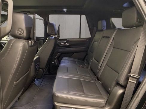 Used 2021 Chevrolet Tahoe LT w/ LT Signature Package AWD/4WD image 9
