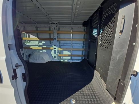 Used 2023 RAM ProMaster 2500 image 12