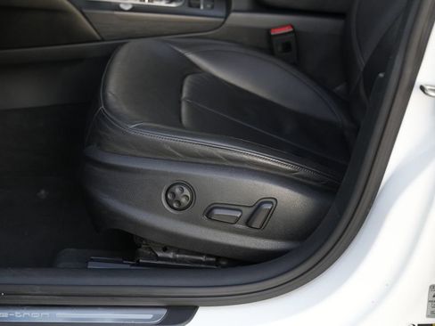 Used 2016 Audi A3 e-tron Premium Plus image 23