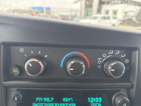 Used 2024 Chevrolet Express 2500 w/ Driver Convenience Package image 20