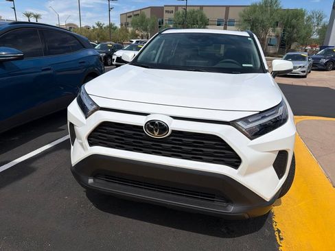 Used 2025 Toyota RAV4 XLE w/ Convenience Package AWD/4WD image 2