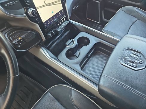 Used 2022 RAM 3500 Laramie AWD/4WD image 29