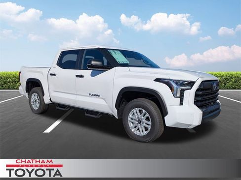 New 2026 Toyota Tundra SR5 w/ SR5 Convenience Package image 1