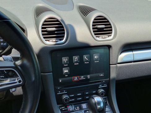 Certified 2020 Porsche 718 Cayman RWD image 12