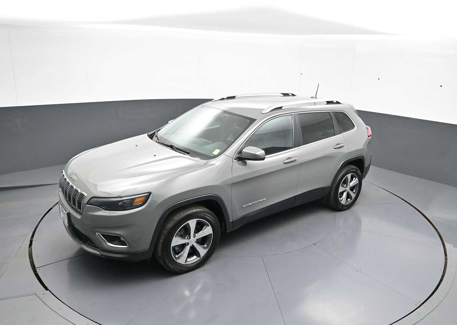 Used 2020 Jeep Cherokee Limited AWD/4WD image 34
