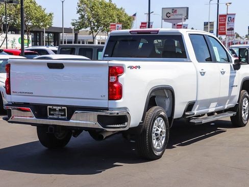 Used 2025 Chevrolet Silverado 2500 LT w/ Convenience Package AWD/4WD image 7