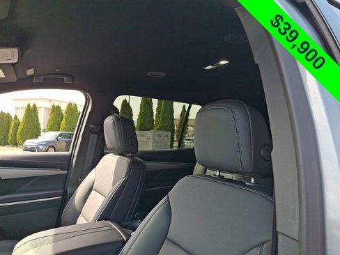 Used 2026 Buick Enclave Preferred AWD/4WD image 14