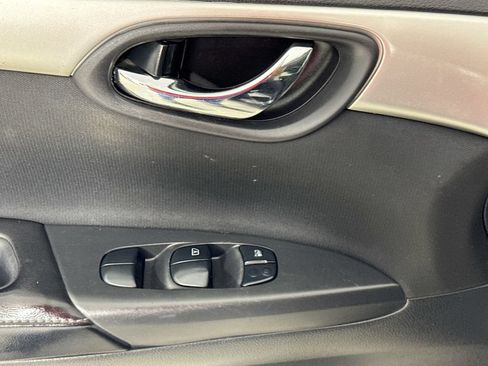 Used 2019 Nissan Sentra S FWD image 21