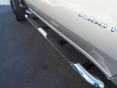 Used 2020 Chevrolet Silverado 2500 LT w/ All Star Edition image 28