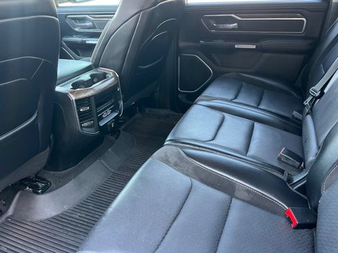 Used 2019 RAM 1500 Laramie AWD/4WD image 13