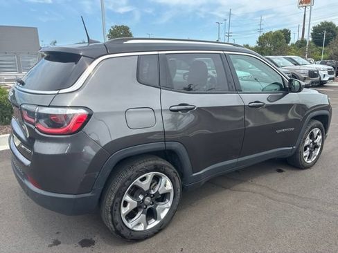 Used 2018 Jeep Compass Limited w/ Navigation Group AWD/4WD image 7