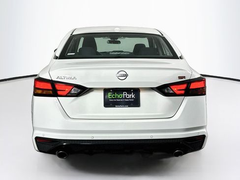 Used 2025 Nissan Altima 2.5 SR FWD image 7