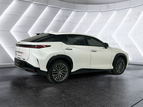 Used 2023 Lexus RZ 450e Premium w/ Accessory Package (Z1) AWD/4WD image 4