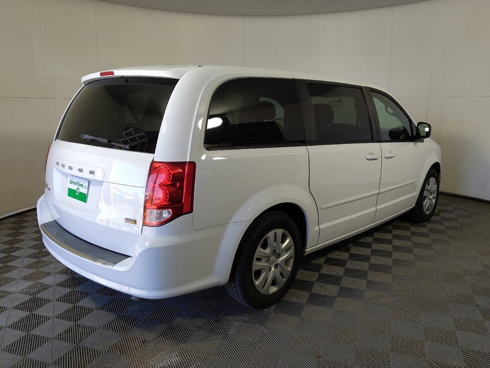 Used 2017 Dodge Grand Caravan SE FWD image 10