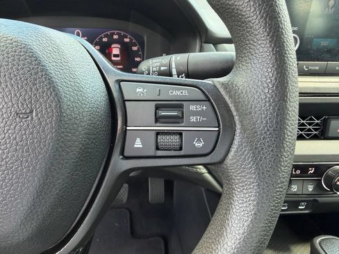 Used 2023 Honda Accord EX image 23