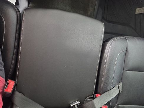 Used 2018 Chevrolet Silverado 1500 LT w/ Midnight Edition AWD/4WD image 21