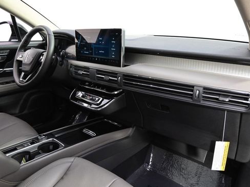 New 2026 Lincoln Corsair Premiere AWD/4WD image 15