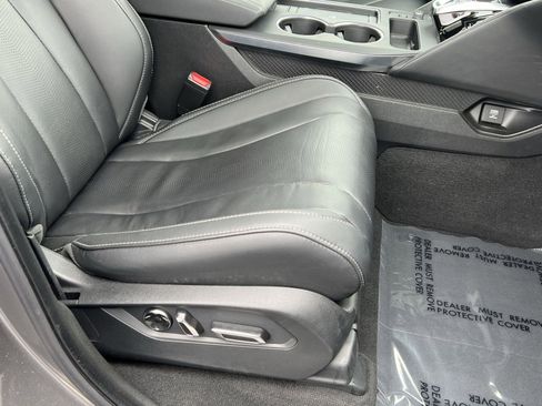 Used 2025 Acura MDX SH-AWD w/ Technology Package image 31