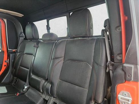 Used 2023 Jeep Gladiator Rubicon w/ LED Lighting Group AWD/4WD image 16