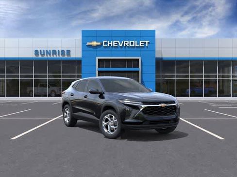 New 2026 Chevrolet Trax LS FWD image 2