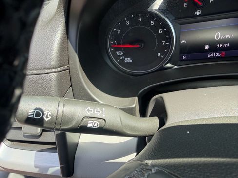 Used 2023 GMC Terrain SLT FWD image 33