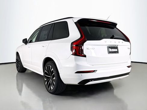 New 2026 Volvo XC90 T8 Ultra w/ Protection Package AWD/4WD image 5