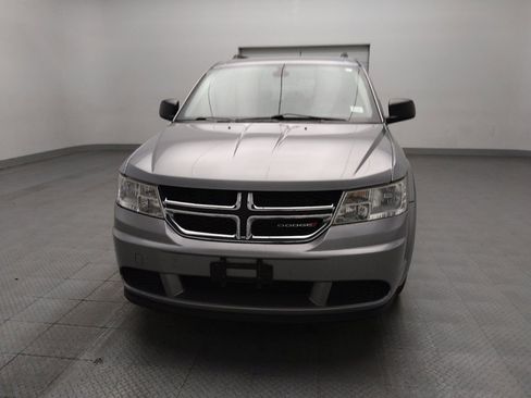 Used 2020 Dodge Journey SE FWD image 15