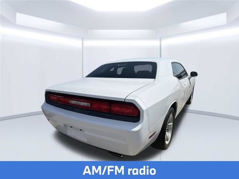 Used 2013 Dodge Challenger SXT RWD image 6