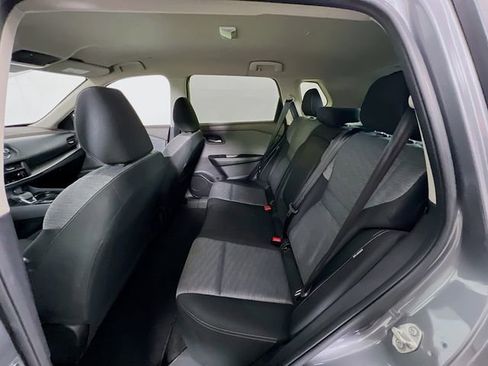 Used 2023 Nissan Rogue SV image 19