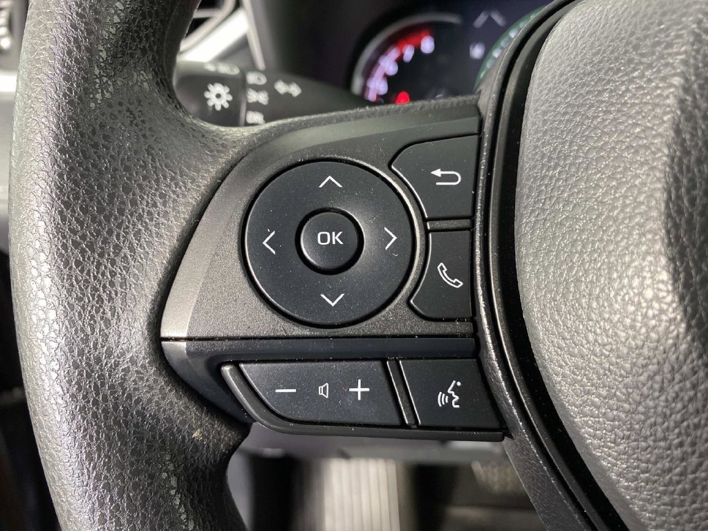 Used 2024 Toyota RAV4 LE AWD/4WD image 17