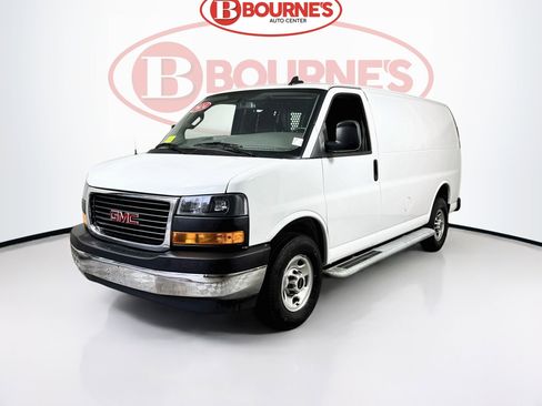 Used 2024 GMC Savana 2500 w/ Driver Convenience Package RWD image 4