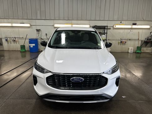 Used 2023 Ford Escape Active w/ Tech Pack #1 image 2