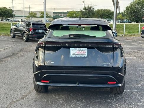 Used 2024 Nissan Ariya AWD image 5