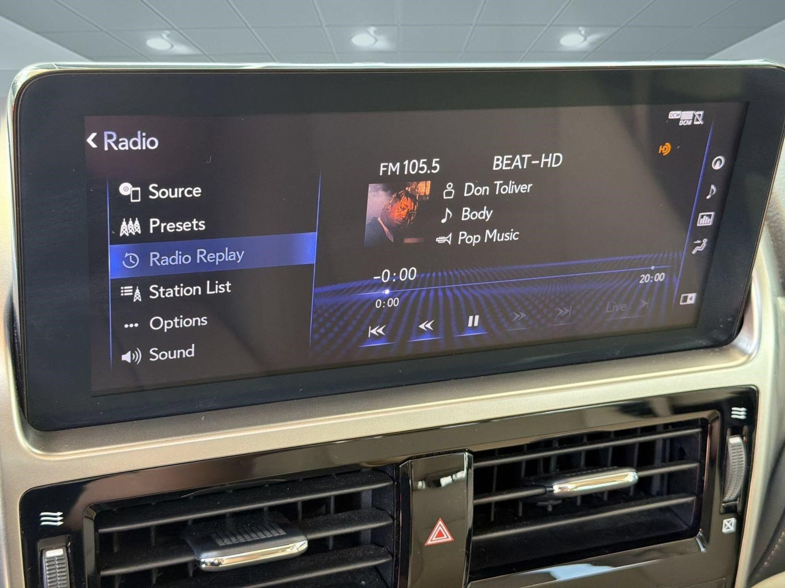 Used 2023 Lexus GX 460 Luxury w/ Sport Design Package AWD/4WD image 21